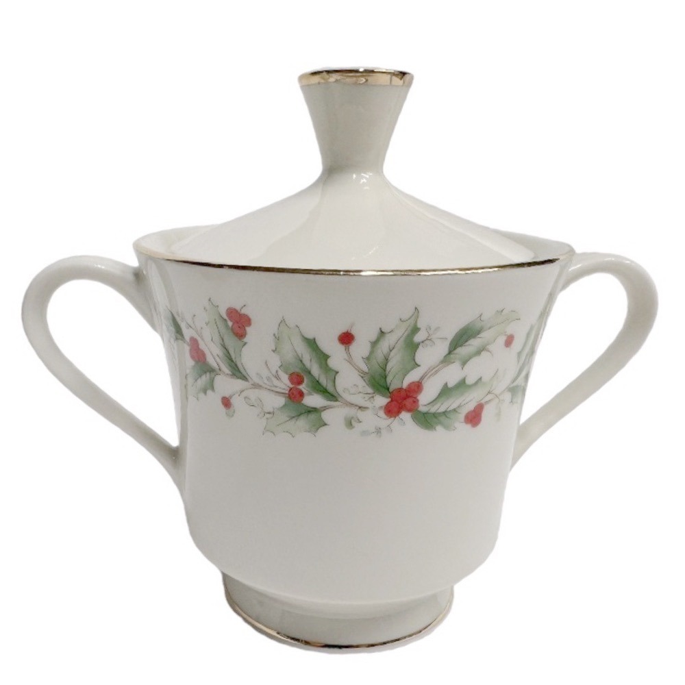 MACY'S All the Trimmings HOLLY 6283SUGAR BOWL with LID Made In Japan